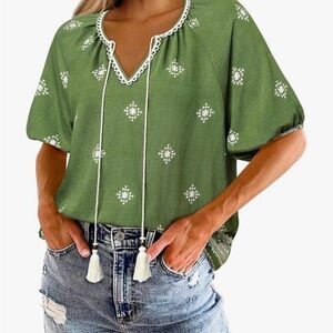 Vivilli Womens Summer Boho Tops Casual V Neck Short Lantern Sleeve Tunic Medium